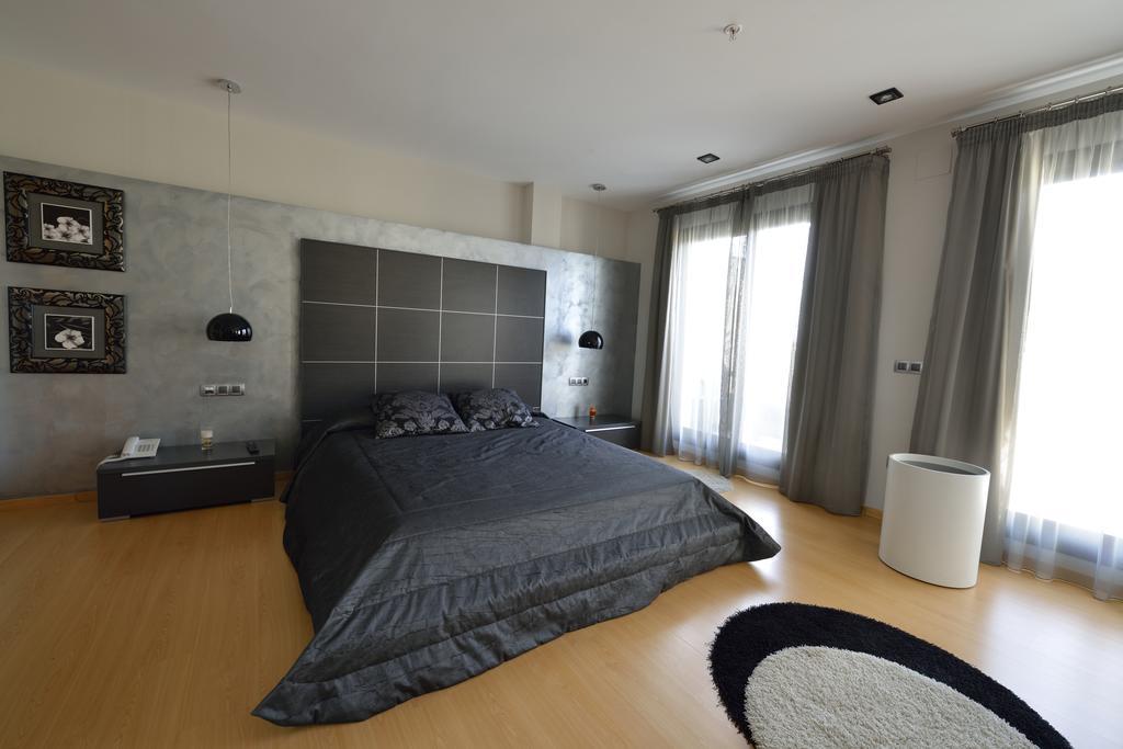 Hotel Ciutat D'Amposta Ngoại thất bức ảnh
