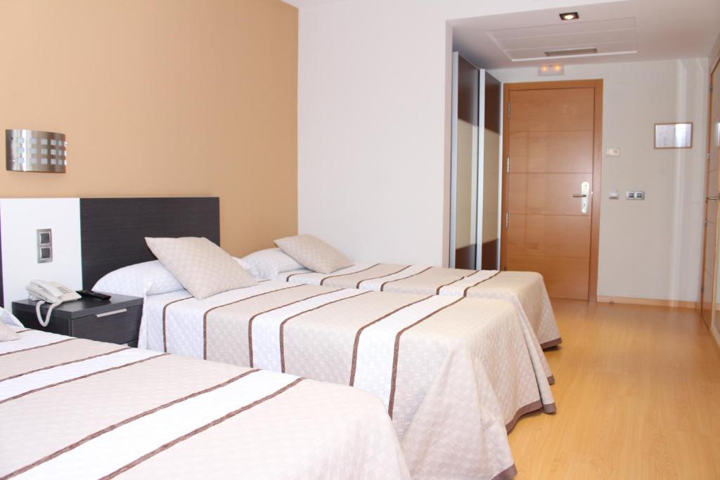 Hotel Ciutat D'Amposta Ngoại thất bức ảnh