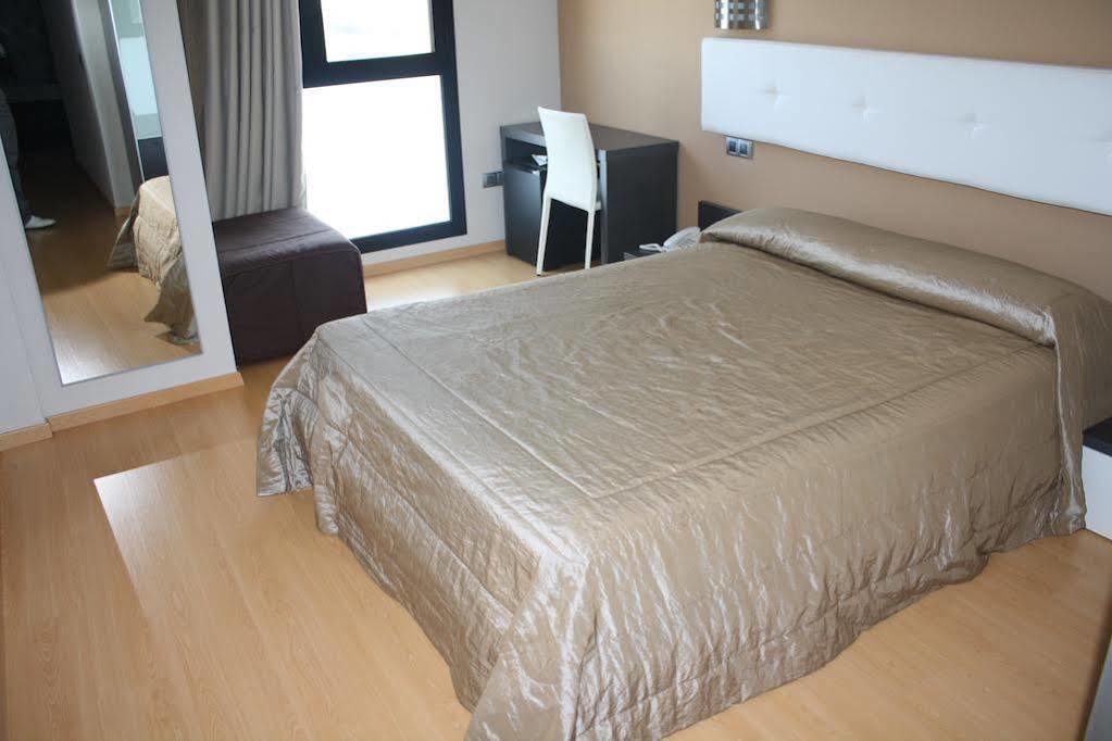 Hotel Ciutat D'Amposta Ngoại thất bức ảnh